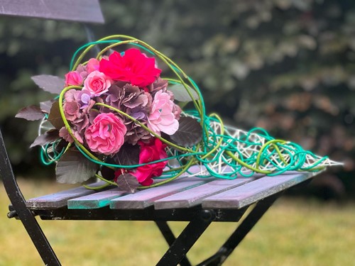 Bruidsboekethouder wit frame 42 cm druppel Boekethouder