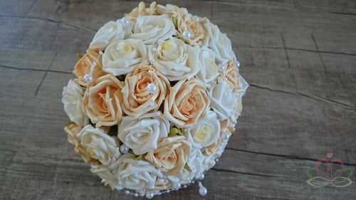 Bruidsboeket Foamrozen Zalm EV61 