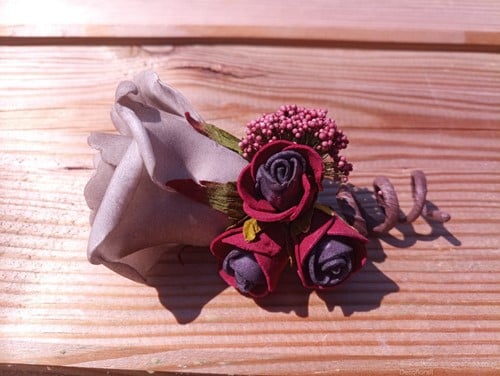 [A-015861] Corsage Roos Autumn CPA 861 Grijs Burgundy Mauve Maatwerk