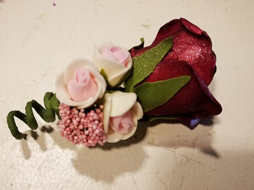 [A-023642] Corsage Roos Burgundy cremeRoze CEM42 Maatwerk